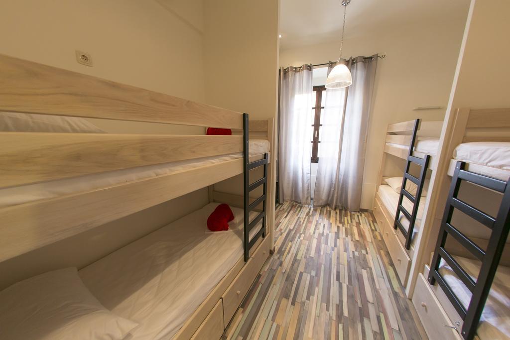 City Hostel Trogir Szoba fotó